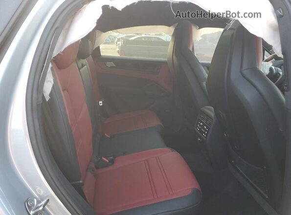 WP1BG2AY6SDA45006 2025 PORSCHE CAYENNE Silver უკანა სალონის ხედი