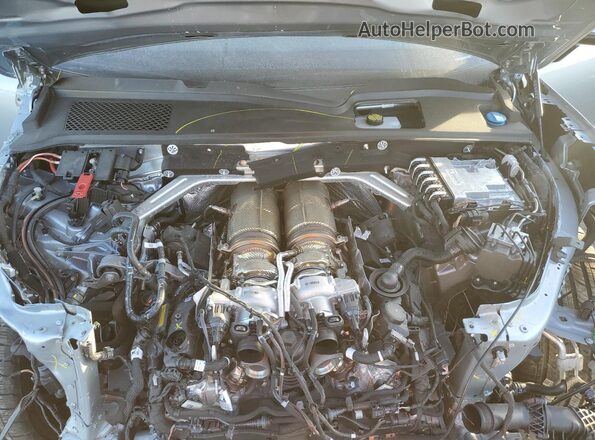 WP1BG2AY6SDA45006 2025 PORSCHE CAYENNE Silver ძრავის განყოფილების ხედი