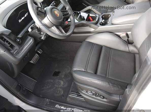 WP1BK2AY2SDA49259 2025 PORSCHE CAYENNE Gray 360 interior view