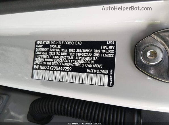 WP1BK2AY2SDA49259 2025 PORSCHE CAYENNE Gray Engine compartment view