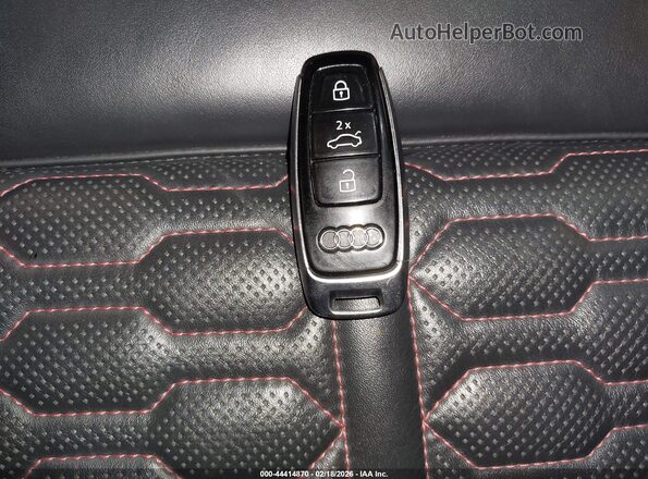 WUA1CBF22MN901317 2021 AUDI RS6 Серый 