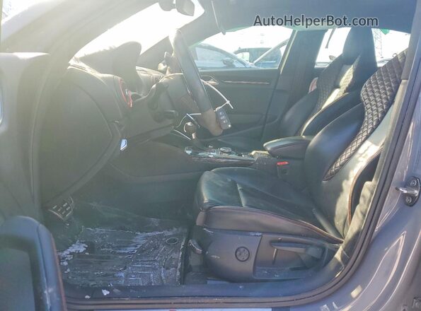 WUABWGFF1J1902747 2018 AUDI RS3 Gray Widok wnętrza z przodu