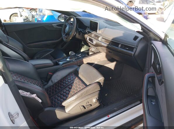 WUARWAF57JA905056 2018 AUDI RS5 White Vista interior delantera