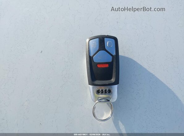 WUARWAF57JA905056 2018 AUDI RS5 White Vista del salpicadero