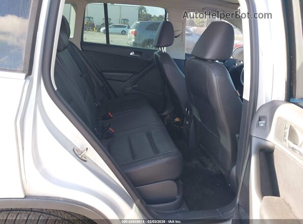 WVGAV7AX1GW606842 2016 VOLKSWAGEN TIGUAN Silver Вид наклейки з VIN-кодом