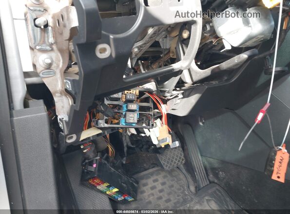 WVGAV7AX1GW606842 2016 VOLKSWAGEN TIGUAN Silver Вид задньої частини салону