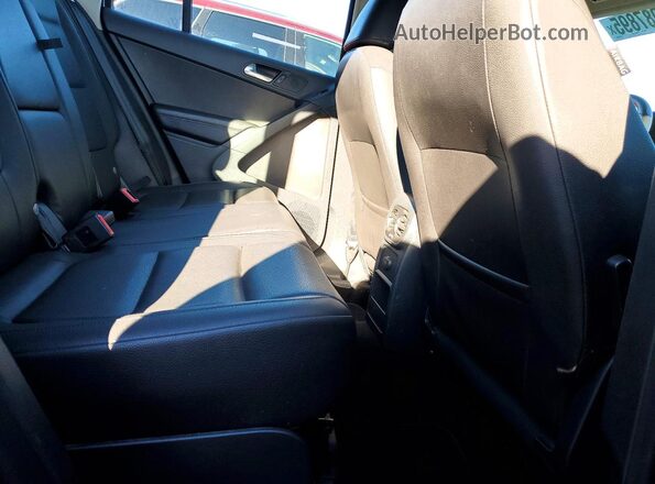 WVGBV7AX3GW593869 2016 VOLKSWAGEN TIGUAN Black 