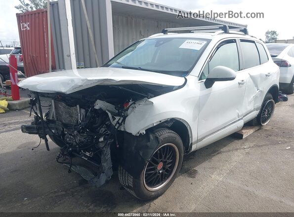 WVGEF7BP0HD005299 2017 VOLKSWAGEN TOUAREG White Front left