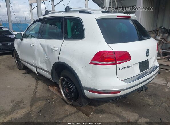 WVGEF7BP0HD005299 2017 VOLKSWAGEN TOUAREG White Rear left