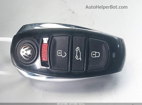 WVGEF7BP0HD005299 2017 VOLKSWAGEN TOUAREG White Dashboard view