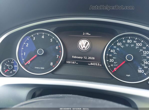 WVGEF9BP5GD011156 2016 VOLKSWAGEN TOUAREG Black 