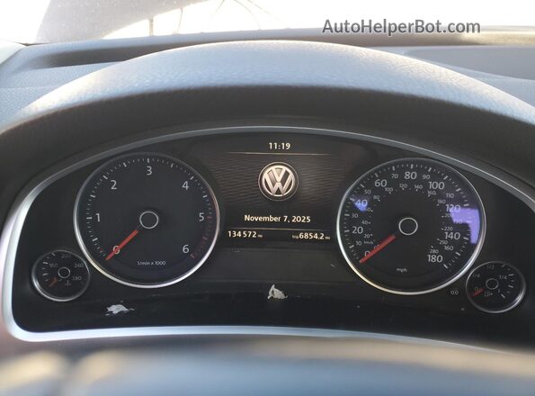 WVGEP9BP1GD001818 2016 VOLKSWAGEN TOUAREG Black Սարքավորումների վահանակի տեսք