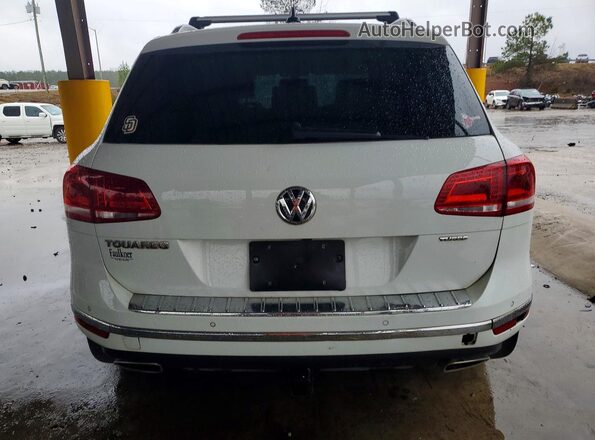 WVGEP9BP3GD000542 2016 VOLKSWAGEN TOUAREG White უკანა ხედი
