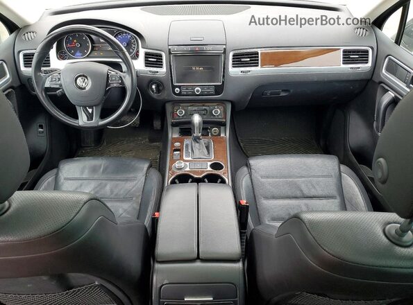 WVGEP9BP9GD002666 2016 VOLKSWAGEN TOUAREG Black Widok deski rozdzielczej