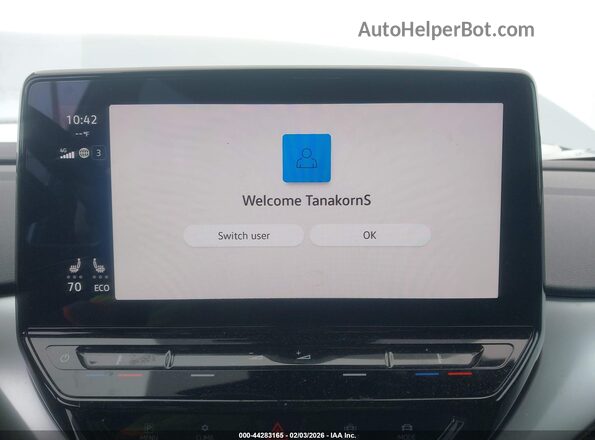 WVGJNPE27NP069318 2022 VOLKSWAGEN ID.4 Silver 