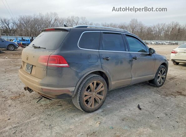 WVGRF7BP0HD005515 2017 VOLKSWAGEN TOUAREG Black 