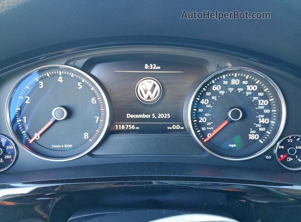 WVGRF7BP4HD006392 2017 VOLKSWAGEN TOUAREG White 