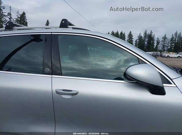 WVGRF7BPXHD004467 2017 VOLKSWAGEN TOUAREG Silver Widok wnętrza 360 stopni