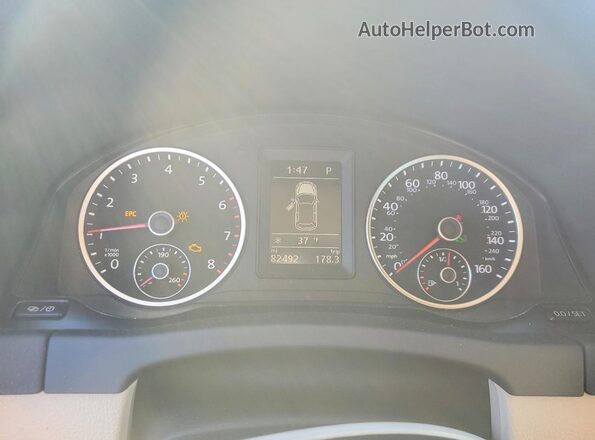 WVGRV7AX3HK019232 2017 VOLKSWAGEN TIGUAN White Вид щитка приладів