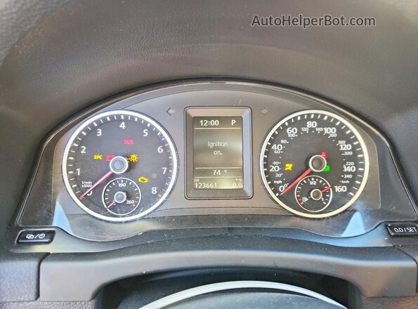 WVGSV7AX4HK009746 2017 VOLKSWAGEN TIGUAN Белый Вид щитка приборов