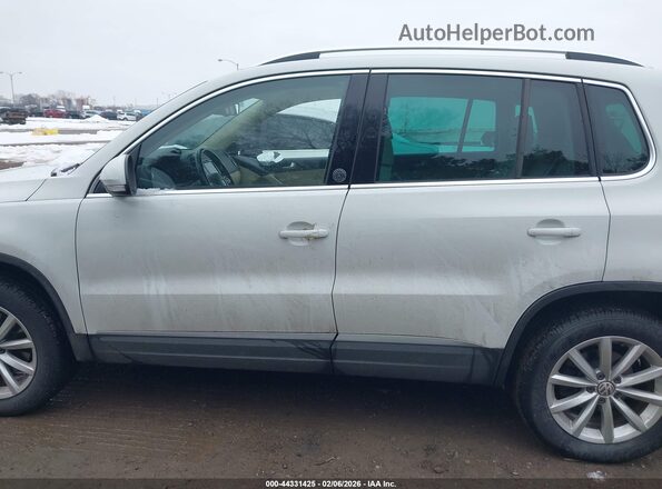 WVGSV7AX9HW510799 2017 VOLKSWAGEN TIGUAN White სალონის 360-გრადუსიანი ხედი