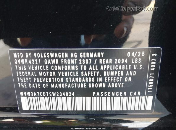 WVW3A7CD7SW234024 2025 VOLKSWAGEN GOLF Black 