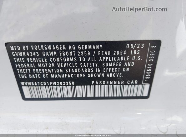 WVW8A7CD1PW202358 2023 VOLKSWAGEN GOLF White Vista del compartimento del motor