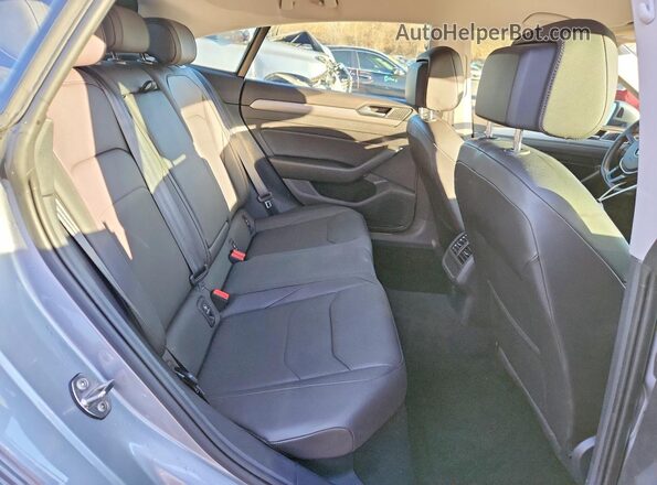 WVWBR7AN9LE013127 2020 VOLKSWAGEN ARTEON Серебряный Вид задних сидений