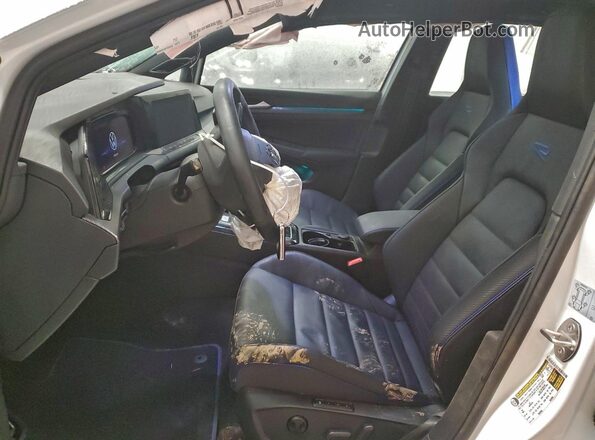WVWEB7CD2RW231581 2024 VOLKSWAGEN GOLF White წინა სალონის ხედი
