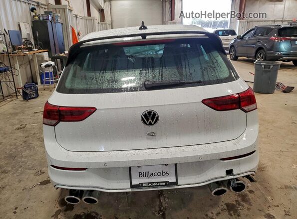 WVWEB7CD2RW231581 2024 VOLKSWAGEN GOLF White უკანა ხედი