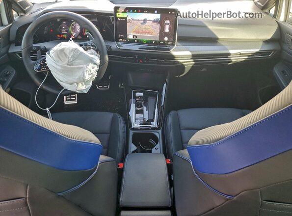 WVWJB7CD8SW259521 2025 VOLKSWAGEN GOLF White Dashboard view