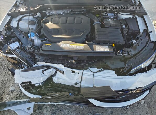 WVWJB7CD8SW259521 2025 VOLKSWAGEN GOLF White Rear interior view
