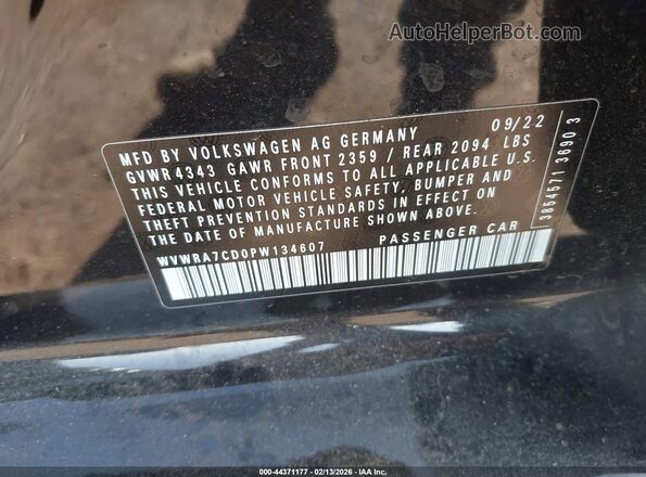 WVWRA7CD0PW134607 2023 VOLKSWAGEN GOLF Black ძრავის განყოფილების ხედი
