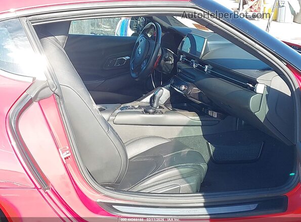WZ1DB0C03NW046516 2022 TOYOTA GR SUPRA Red წინა სალონის ხედი