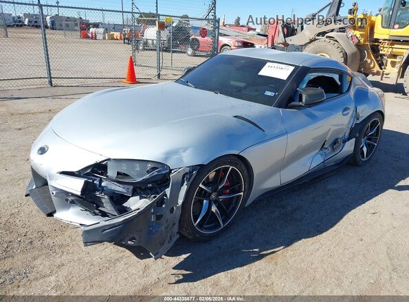 WZ1DB0C04MW037886 2021 TOYOTA GR SUPRA Silver Przód lewy