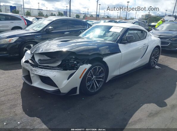 WZ1DB2C06MW038081 2021 TOYOTA GR SUPRA White Առջևի ձախ երեք քառորդ տեսարան