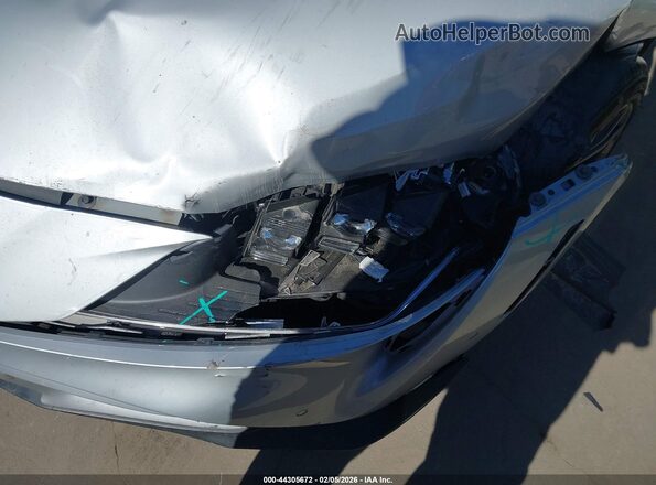 WZ1DB2C0XNW048405 2022 TOYOTA GR SUPRA Silver Front view