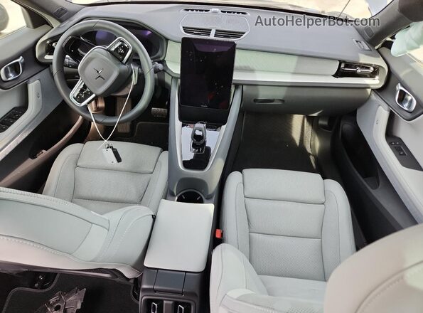 YSMFD3KAXRL233051 2024 POLESTAR 2 Gray Առջևի վահանակի տեսք