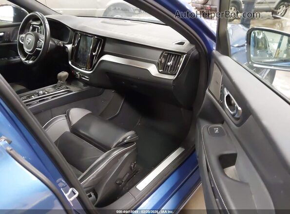 YV1102EM2L2374561 2020 VOLVO V60 Blue Սալոնի դիմացի տեսք