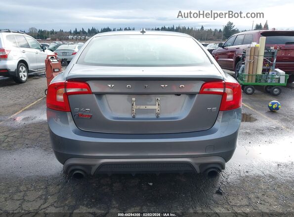 YV126MFL8H2437156 2017 VOLVO S60 Gray 
