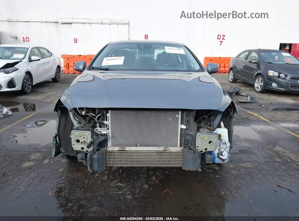 YV126MFL8H2437156 2017 VOLVO S60 Gray Rear interior view