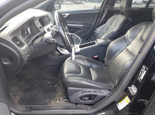 YV140MEK0H1357679 2017 VOLVO V60 Black წინა სალონის ხედი