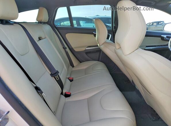 YV140MEK3H1347440 2017 VOLVO V60 White უკანა სავარძლების ხედი