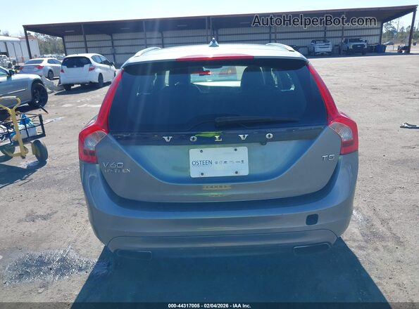 YV140MEK6H1373045 2017 VOLVO V60 Синий 