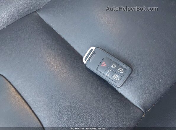 YV140MSK1H1359087 2017 VOLVO V60 Черный Вид панели приборов