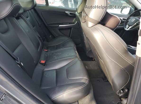 YV140MTL9H2428013 2017 VOLVO S60 Gray 