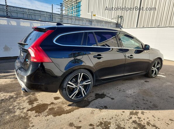 YV149MSR3H1362253 2017 VOLVO V60 Black 