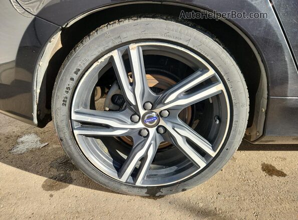 YV149MSR3H1362253 2017 VOLVO V60 Black 