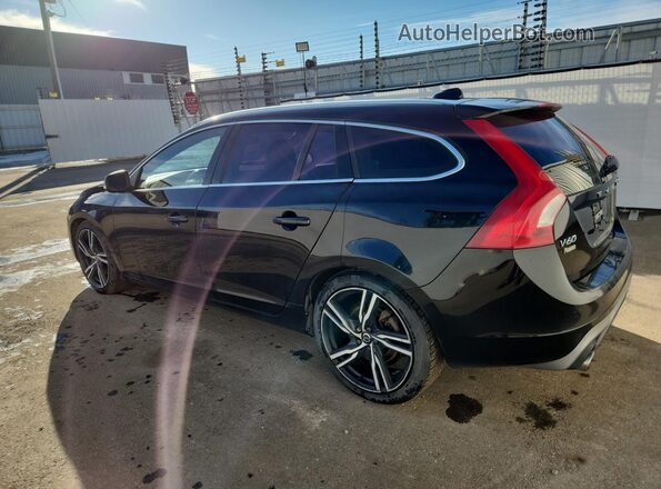 YV149MSR3H1362253 2017 VOLVO V60 Black 