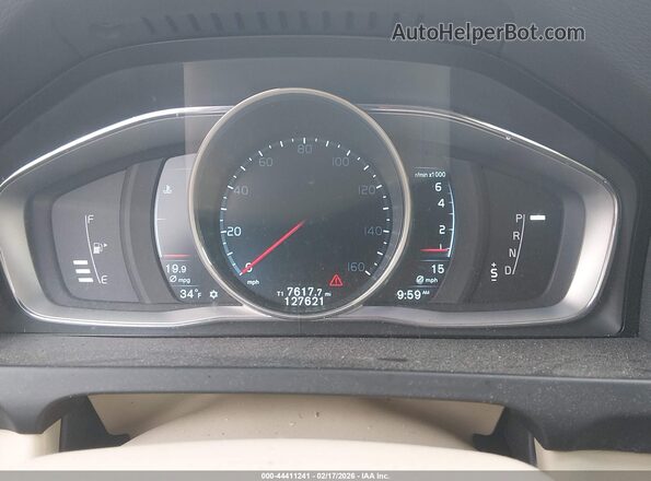 YV1612TK7G2392452 2016 VOLVO S60 Tan Vista de los asientos traseros